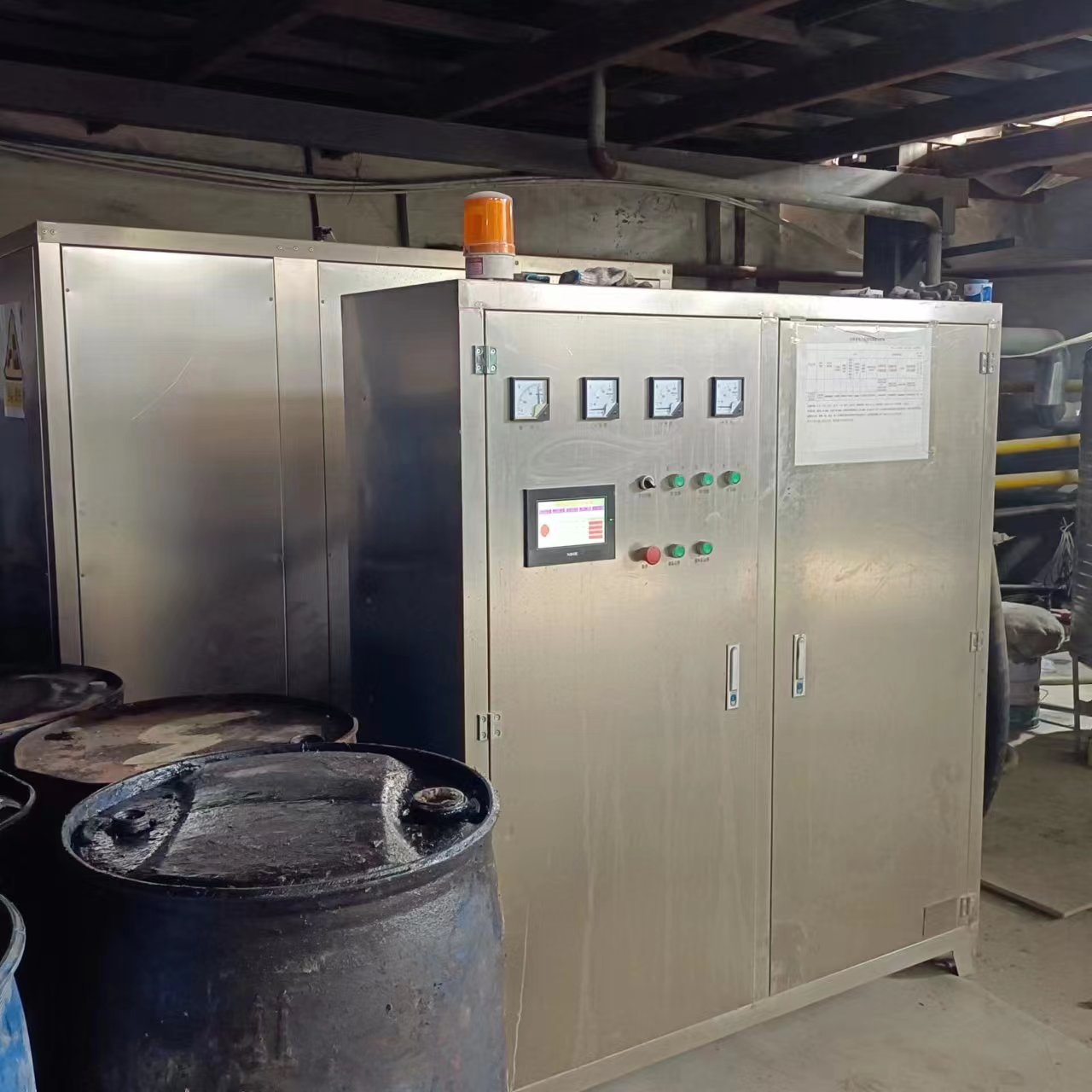 電磁導(dǎo)熱油爐，電磁模溫機(jī)